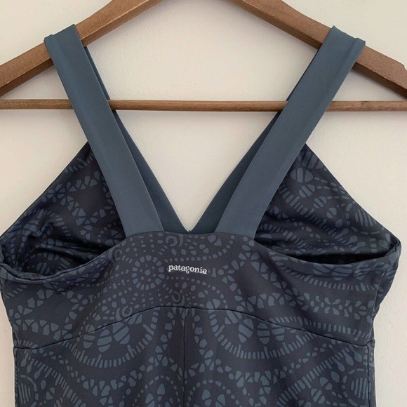 Patagonia Corinne Geometric V Neck Dress Small Grey Athleisure - Picture 4 of 7